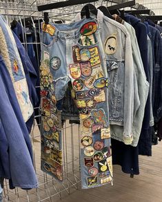 Patches On Clothes, Look Festival, Concept Clothing, Street Fashion Men Streetwear, Mens Fashion Streetwear, Streetwear Fashion Women, Cute Simple Outfits