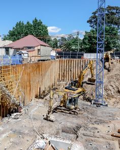 the construction site is being worked on with machinery and building materials in place to make it easier for people to move around