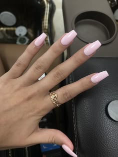 Light Pink Nails Ballerina Shape, Nails Acrylic Coffin Solid Color, Medium Light Pink Nails, Acrylic Nail Designs Ballerina Shape, Plain Coffin Nails, Light Pink Ballerina Nails, Coffin Light Pink Nails, King Kylie Nails, Pretty Square Nails Long