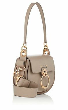 Chloe Tess, Tas Lv, Chloe Handbags, Popular Handbags, Stylish Handbags, Designer Crossbody Bags, Bag Light, Leather Hobo Bag, Chloe Bag