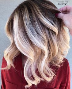 Silver Purple Hair, Grey Balayage, Blonde Ombre Hair, Purple Hair Highlights, Shoulder Length Haircuts, Golden Brown Hair Color, Ombre Blond, Balayage Ombre, Hair Color Techniques