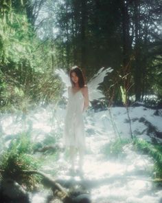 Simran + Core + Aesthetic, Dreamy Fairy Photoshoot, Air Fairy Aesthetic, Fairy Concept Photoshoot, Angelic Photoshoot, Bloom Photoshoot, Fairy Concept, Fairy Shoot, 천사와 악마