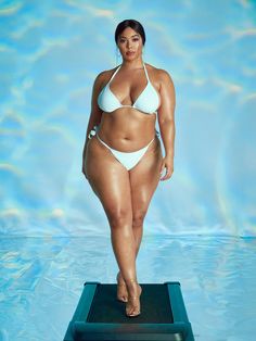 Garner Style, Swimsuit Fabric, Fashion To Figure, High Waisted Swim, Plus Size Models, Plus Size Swimsuits, 그림 그리기, Belly Fat, String Bikinis