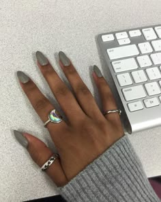 Nails On Dark Skin, Dark Skin Nail Polish, Dark Skin Nail Color, Colors For Dark Skin, Dark Nails, Fall Nail Colors