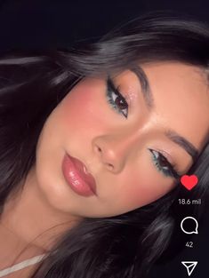 Formal Makeup With Blue Dress, Homecoming Makeup Ideas For Blue Dress, Makeup Looks With Blue Eyeshadow, Make Up Inspo For Prom, Simple Navy Blue Makeup Looks, Blue Concert Makeup, Blue Simple Makeup, Mexico Makeup Look, Dusty Blue Makeup Look