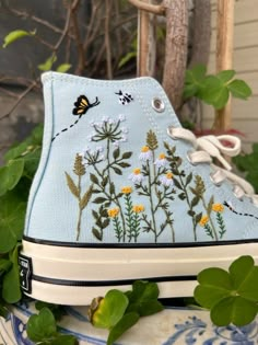 Embroidered Converse/converse High Tops Garden of - Etsy Canada Converse Design, Wedding Converse, Flower Girl Shoes