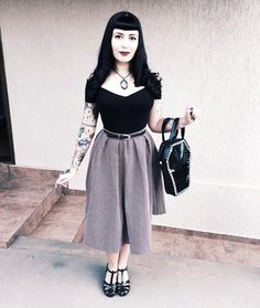 #darkpinup Rockabilly Fashion Outfits, Rockabilly Goth, Fashion Style Outfits, My Boards, Style Gothic, Goth Style, Vintage Goth