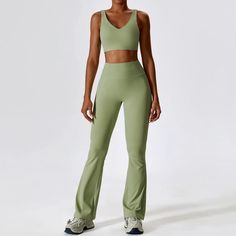 48432868589799|48432868622567|48432868655335|48432868688103 Work Out Sets Outfit, Korean Workout Outfit, Elegant Sportswear, Lululemon Set, Sport Suit Women, Inner Warrior, Yoga Suit, Loose Tank Tops, Tank Top Bras