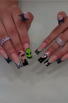 *Not mine* Disney Acrylic Nails, Horror Nails, Holloween Nails, Halloween Acrylic Nails, Long Square Acrylic Nails, Acrylic Nails Coffin Short