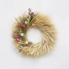 The Strawflower Blonde Wreath. Handmade with: blonde wheat, lemon mint, millet, flax, nigella, sinuata statice, and strawflowers. (A zoomed out image) Wreaths For Spring And Summer, Spring And Summer Wreaths, Wheat Decorations, Natural Wreaths, Bohemian Wreath, Wheat Wreath, Dried Floral Wreaths, Pottery Patterns, Natural Wreath