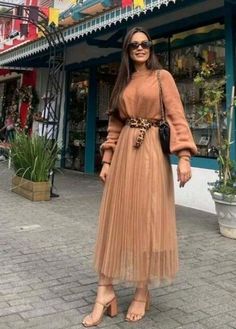 Perfeito look Edgy Fashion Chic, Classy Wear, Cute Modest Outfits, Modest Dresses Casual, Stylish Dress Designs, Modest Fashion Outfits, Looks Style, Casual Style Outfits, Elegant Outfit