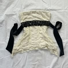 Babydoll Top Outfit Coquette, Vintage Tube Top, Babydoll Tube Top, Tube Tops Aesthetic, Tube Tops Y2k, Coquette Tube Top, Lace Tops Aesthetic, Cute Babydoll Tops, Lace Top Aesthetic