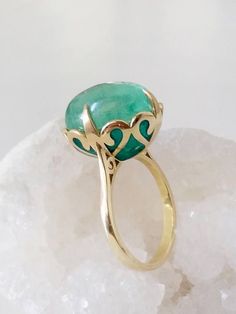 Emerald Ring Unique, Emerald Anniversary, Boho Rings Gold, Gold Ring Vintage, Gemstone Rings Vintage, Emerald Wedding Rings, Emerald Ring Gold, Emerald Wedding, Handbags Luxury