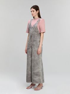 A monosuit overalls with pockets, long adjustable straps, and patented hidden lower back zippers (optional) for the restroom. Baggy Washed Cotton Denim Jumpsuit, Grey Overalls, Full-length Denim Jumpsuit With Pockets, Dark Wash Mid-rise Denim Jumpsuit With Pockets, Utility Jumpsuits/rompers With Side Pockets, Outfit For Work, Grey Jumper, Sleek Look, Lower Back