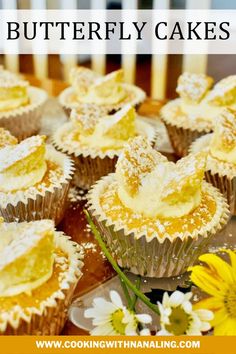 butterfly cakes on table. Magic Wings, Butterfly Cupcakes, Pie Party, Garden Butterfly, Fairy Bread, Family Baking, Fruitcake Recipes, Classic Recipes, Sponge Cake Recipes