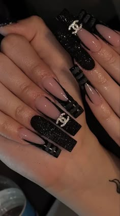 Unique Nail Art Designs // beautiful cool nail art designs // Olad Beauty Black Sweet 16 Nails, Black Sweet 16 Party Ideas, Paznokcie Hello Kitty, Chanel Nails, Black Acrylic Nails, Nagel Tips, French Tip Acrylic Nails, Long Acrylic Nails Coffin