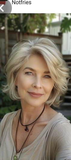 Middle Aged Woman Short Hair, Mini Shag Haircut, Martha Stewart Hair, Layered Bob Hairstyles With Bangs, Grey Hair Over 50, Double Menton, Mother Of The Bride Hair, Beautiful Haircuts