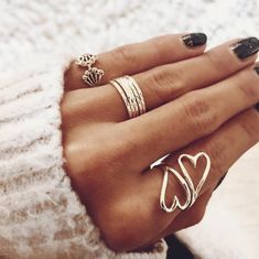 Twisted Wire Rings, Rings Boho, Handmade Silver Jewellery, Peridot Jewelry, Jewelry Tattoo, Wedding Ring Designs, Finger Rings, Jewelry Making Tutorials, Boutique Jewelry