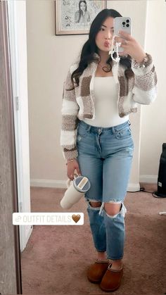 Latina Fall Outfit, Ideas For A Business, Uggs Outfits, Business Casual Look, Jeans Outfit Ideas, Girly Style Outfits, Latina Makeup, Latina Outfits, Latina Fashion Outfits