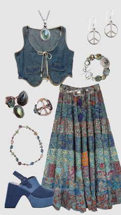 70s hippie boho outfit #outfitinspo #vintage #hippie #boho #70s Hippie 70s Outfits, Cochella Outfits Inspiration, Hippie Outfits 60s, Hippy Cowboy, 70s Fall Outfits, Hippie Outfits Women, Fall Hippie Outfits, Western Hippie Fashion, Hippy Outfits