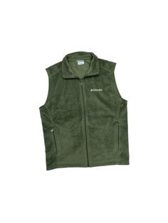 Brand: COLUMBIA Style: VEST FLEECE Color: GREEN Size: M SKU: 101-101169-64553 CONDITION: GENTLY USED Green Crew Neck Outerwear For Outdoor, Green Winter Vest For Outdoor Activities, Green Vest Top For Fall, Fitted Green Outdoor Tops, Fitted Green Tops For Outdoor, Green Casual Vest For Fall, Casual Green Vest For Fall, Green Tops For Outdoor Activities In Fall, Green Top With Pockets For Outdoor Use