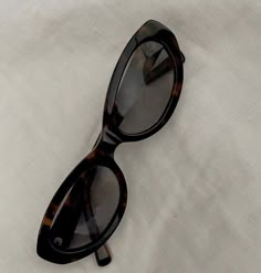 Unique Glasses Frames, Accessory Inspo, Big Sunglasses, Golden Hoops, Trendy Glasses, Miu Miu Bag, Fashion Eye Glasses, Chunky Earrings, Sunglasses Collection