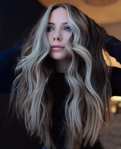 Money Piece Hair, New Hair Color Trends, Trend Ideas, Hair Adviser, Money Piece, Long Brown Hair, Hair Trend, Hair Makeover, Brown Blonde Hair