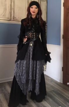 Piratecore Fashion, Pirate Outfit Women, Sweet 16 Outfits, Fair Outfit, Pirate Fashion, Ren Fair