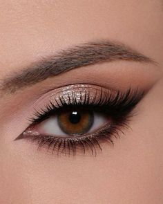 Cat Eye Eyeshadow Makeup, Classy Prom Makeup, Champagne Makeup Look, Makeup For Grey Dress, Classic Smokey Eye, Smokey Eye Makeup Steps, Birthday Makeup Looks, 15 Makeup, Wedding Makeup For Brown Eyes