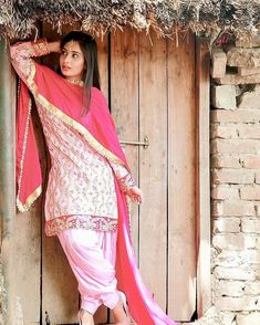 Punjabi Style, Indian Fashion Trends, Desi Wear, Boutique Suits, Beautiful Casual Dresses, Desi Clothes