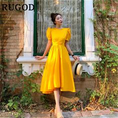 School Outfit Women, Fresh Color, Vestidos Vintage, Puff Sleeve Dresses, Summer Party Dress, Beach Dress, Belted Dress, Elegant Dress, Summer Party