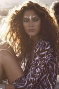 #CoachellaInBrightStyle Hair and face art. Gorgeous. Estilo Hippy, Festival Looks