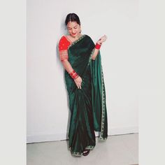 Aadhya Vishwas | HOW TO DRAPE SAREE IN PERFECT STYLE 👆 🥰 #saree #sareefashion #sareeindia #sareestyle #sareedraping #sareedress #sareedraping | Instagram