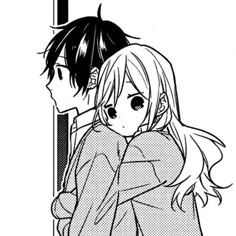 Horimiya Manga Pfp, Manga Hugging, Back Hug Anime, Horimiya Miyamura Manga, Miyamura Manga Icon, Horimiya Manga Icon, Remi And Sengoku, Horimiya Art, Horimiya Chibi