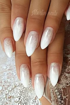 Cute White Nails Designs, Nail Designs In White, White Glitter Gel Nails, White Silver Nails, Pretty Nail Art Designs