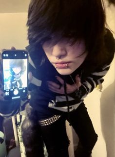 Scene Emo Fashion, Emo People, Emo 2000s, Scene Boys, 2000s Emo, Scene Outfits, Emo Kid