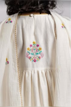 Hand Embroidery Kurta Designs Women, Embroidery On Cotton Fabric, Minimal Embroidery Design Kurta, Embroidery On Silk Fabric, Kurta Embroidery Design For Women, Embroidery Designs Fashion Clothing, Suits Embroidery Designs, Embroidery On Printed Fabric, Button Embroidery Design