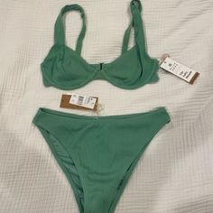 Never Worn Bikini Top And Bottom From Billabong. Top Has Underwire And Bottoms Are Mid/High Waist. Both Pieces Are A Size Medium. Color Is Most Similar To The Billabong Stock Photo. Super Cute Bikini For Summer!!! Billabong Swimwear, Billabong Swim, Salty Blonde, Swimsuits Outfits, Cute Bathing Suits, Cute Bikinis, Billabong, Havana, Dream Clothes