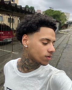 Taper Fade Afro, Curly Hair Taper, Short Taper Haircut, Edgar Cut, Men Fade Haircut Short, Taper Fade Curly Hair, Short Hair For Boys, Black Hair Cuts