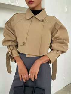 DAZY Buckle Raglan Sleeve Epaulettes Design Crop Trench Coat | SHEIN USA Gothic Style Fashion, Crop Coat, University Outfits, Cropped Trench Coat, Neo Gothic, Jacket Outfit Women, Blouse Casual Fashion, Cropped Coat, Women Fashion Casual