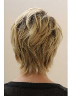 Best Short Haircuts for Older Women Longer Haircut, Haircut Bobs, Layered Haircuts For Women, Short Grey Hair, Wavy Bobs