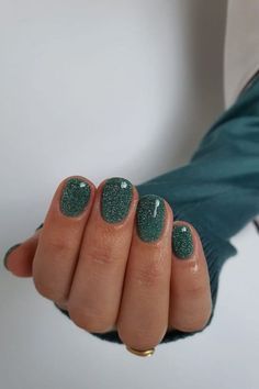 Aesthetic Nails Green, Nails Mom, Nye Nails, 20 Aesthetic, Fall Nail Ideas, Short Gel Nails, Nails Green, Christmas Gel Nails, Aesthetic Nails