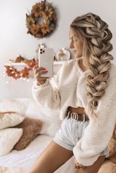 Down Hairstyles For Long Hair, Hot Hair Styles, Braids For Long Hair, Winter Hairstyles, Fish Tail Braid