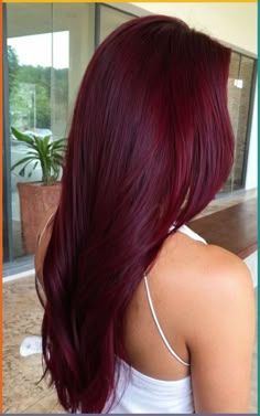 Red Hair Burgundy Highlights, Dark Cherry Cola Hair Color, Red Wine Hair Color, Dark Cherry Hair Color, Dark Cherry Hair, Unique Hair Colors, Pelo Color Borgoña, Pelo Color Vino, Dark Burgundy Hair