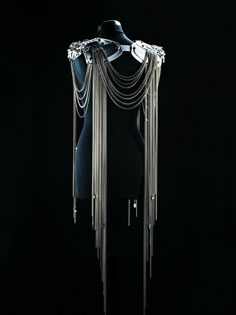 Epaulettes Fashion, Shoulder Jewelry, Couture Mode, Fantasy Dress, Fairy Dress, Fantasy Jewelry, Jewelry Inspo