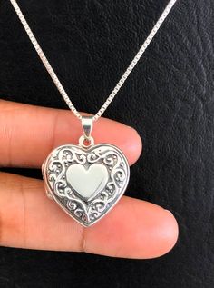 Victorian Heart Locket Necklace, Sterling Silver Locket Pendant, Heart Locket Necklace, Photo Locket Cute Silver Necklaces, Heart Locket Necklace Silver, Vintage Heart Locket, Silver Heart Locket, Locket Jewelry, Necklace Photo, Silver Locket Necklace, Vintage Locket, Silver Model