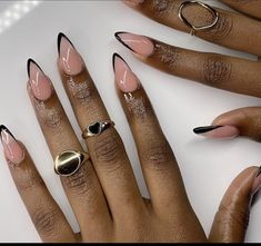 Almond Nails Designs For Dark Skin, Almond Pointy Acrylic Nails, Biab Nails Dark Skin, Almond Shape Nails Black Women, Almond Acrylic Nails Black Women, Almond Shaped Nails Black Women, Oval Nails Black Women, Mood Color Nails, Almond Shape Nails Designs