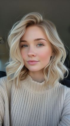 #BlondeHairGoals #BlondeTransformation #HairMakeover #BlondeBeauty #BlondeAmbition #HairInspo #BlondeBombshell #BlondeJourney #NewHairWhoDis #BlondeVibes #HairTransformation #BlondeLife #BlondeHighlights #BlondeObsessed #BlondeMagic Shattered Layers, Blonde Hair Transformations, Spring Hair Color, Blonde Hair Inspiration, Blonde Hair Looks, Style Upgrade, Short Blonde Hair, American Beauty, Hair Color Ideas