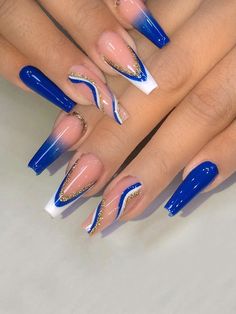 Ballet Nails, Nagel Tips, Manicure Tips, Nail Type, Striped Nails, Girls Nails, Nail Art Hacks, Nail Arts, Rhinestone Nails