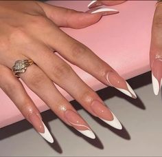 Simple Stiletto Nails, Nail Tech Instagram, Long Oval Nails, Elegant Almond Nails, Trendy Almond Nails, Almond Nails French, Stilleto Nails Designs, Tato Minimal, Long Almond Nails